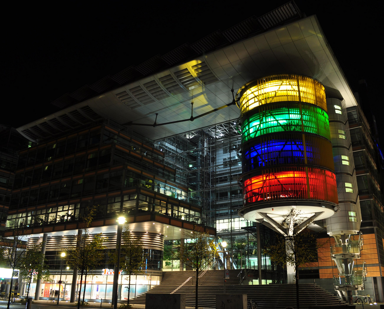 Potsdamer Platz / Berlin 2010 .