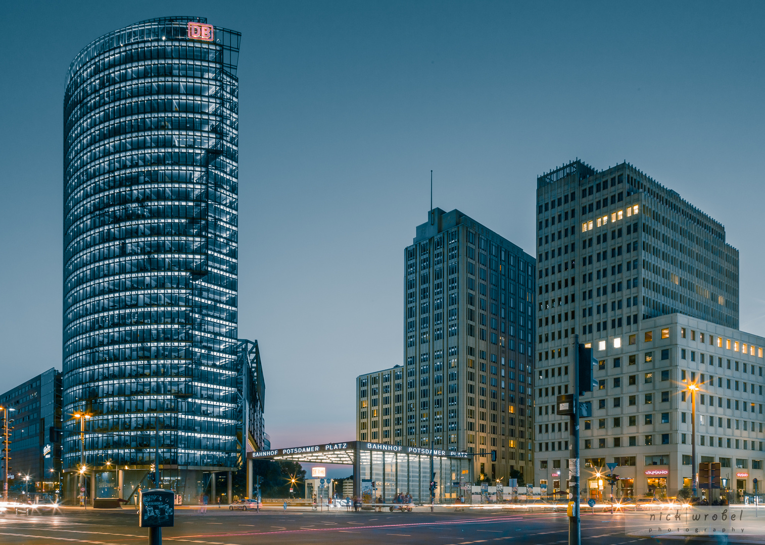 Potsdamer Platz Golden Blue