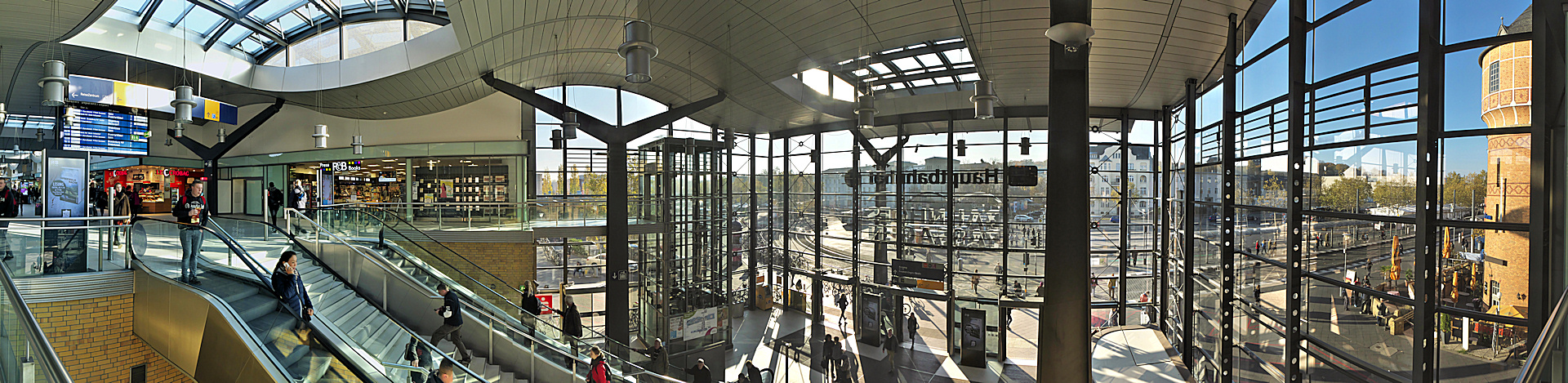 Potsdam_Hauptbahnhof-181106-vk15-014 ...
