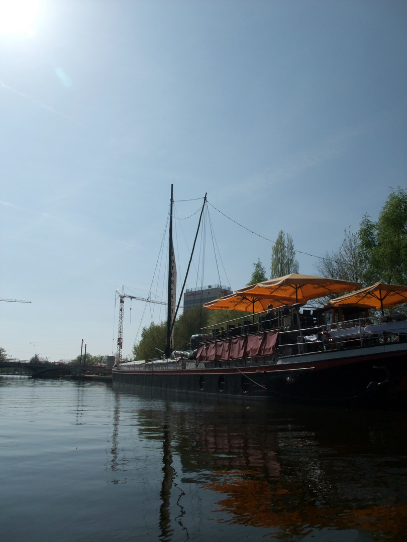 Potsdam´s Wasserlandschaft - Das Theaterschiff