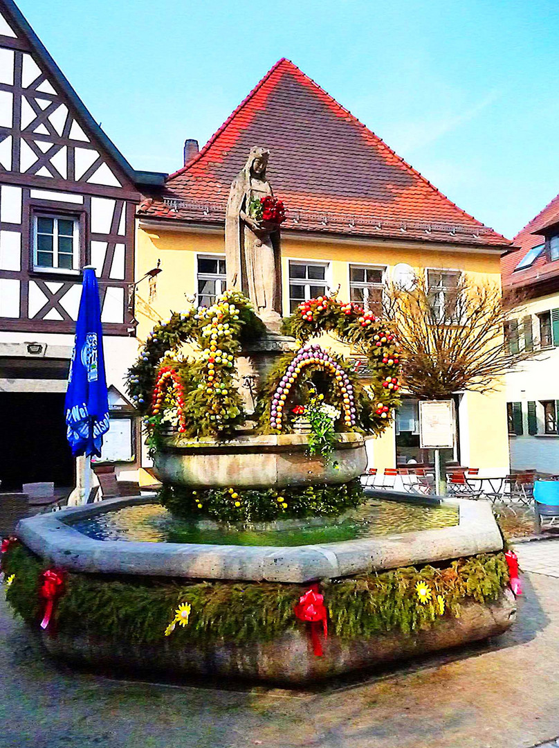 Pottensteiner Osterbrunnen