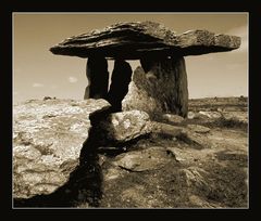 Poulnabrone Dolmen