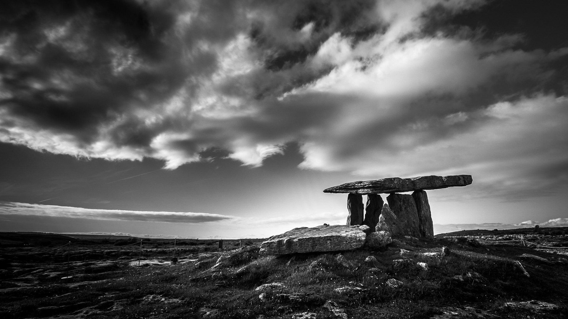 Poulnabrone Dolmen