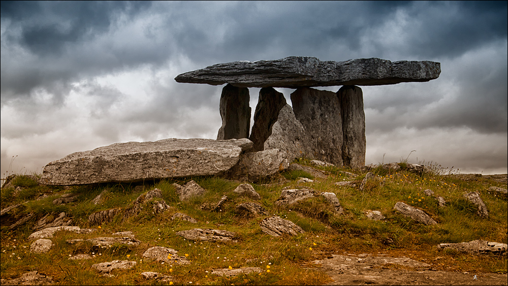 - Poulnabrone Dolmen -