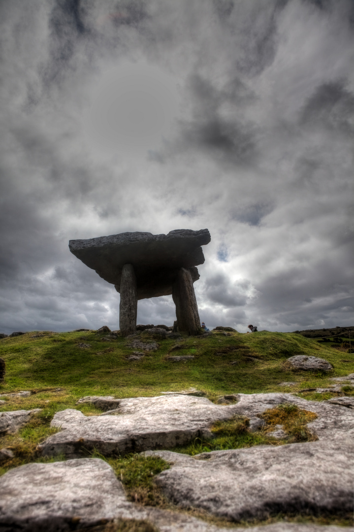 Poulnabrone Dolmen