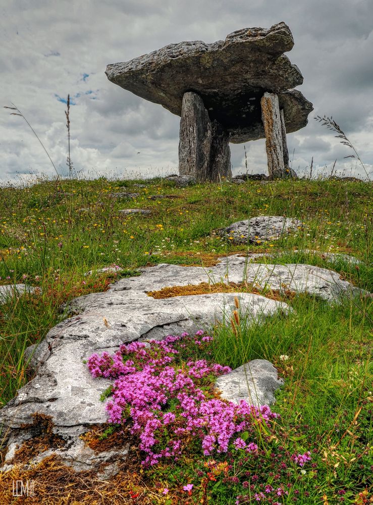 Poulnabrone Dolmen