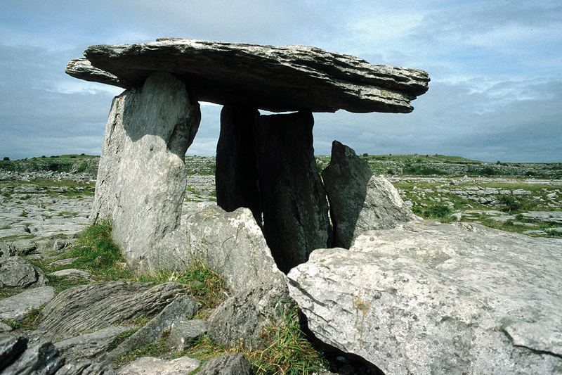 Poulnabrone Dolmen im Burren • County Clare