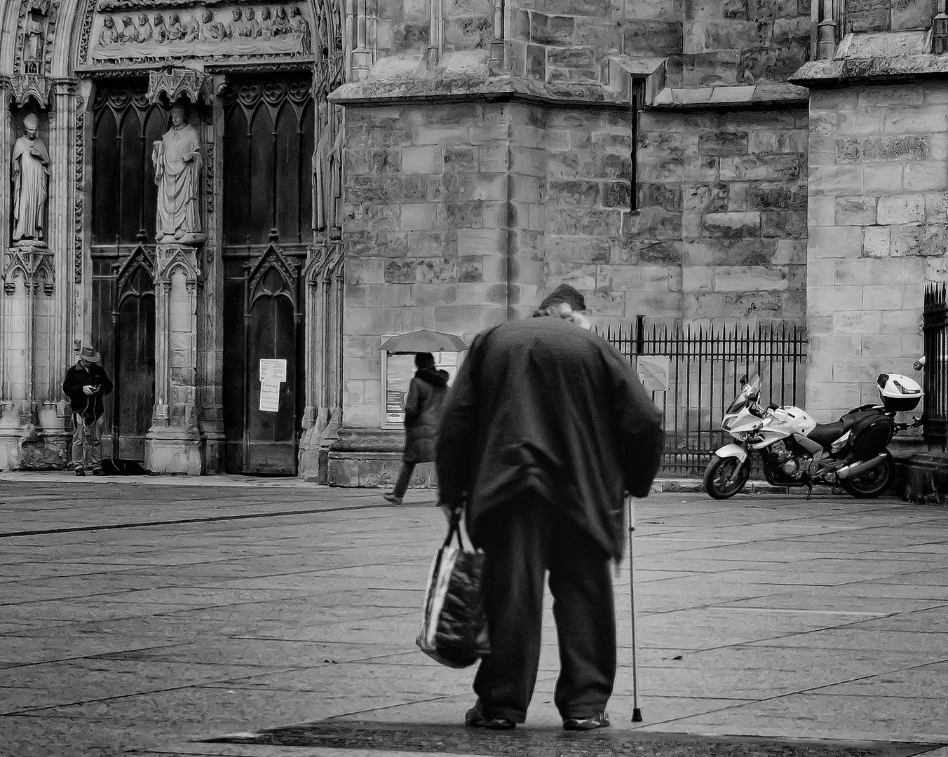 Pourquoi toujours courber le dos ?  