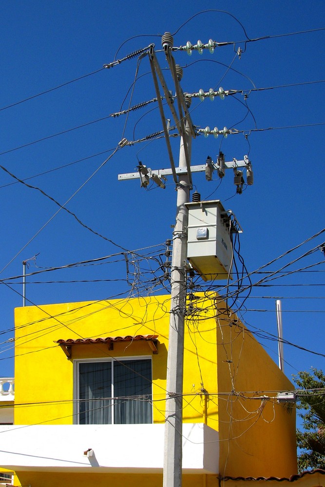 POWERFUL .... Yellow - Mexican Colours