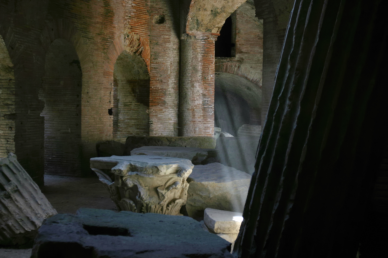 pozzuoli - amphitheater