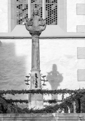 PP Statue Schatten R lum-19-sw +6Fotos