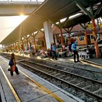 PP street Bahnsteig Thai p_21_57_col +Reisefotos