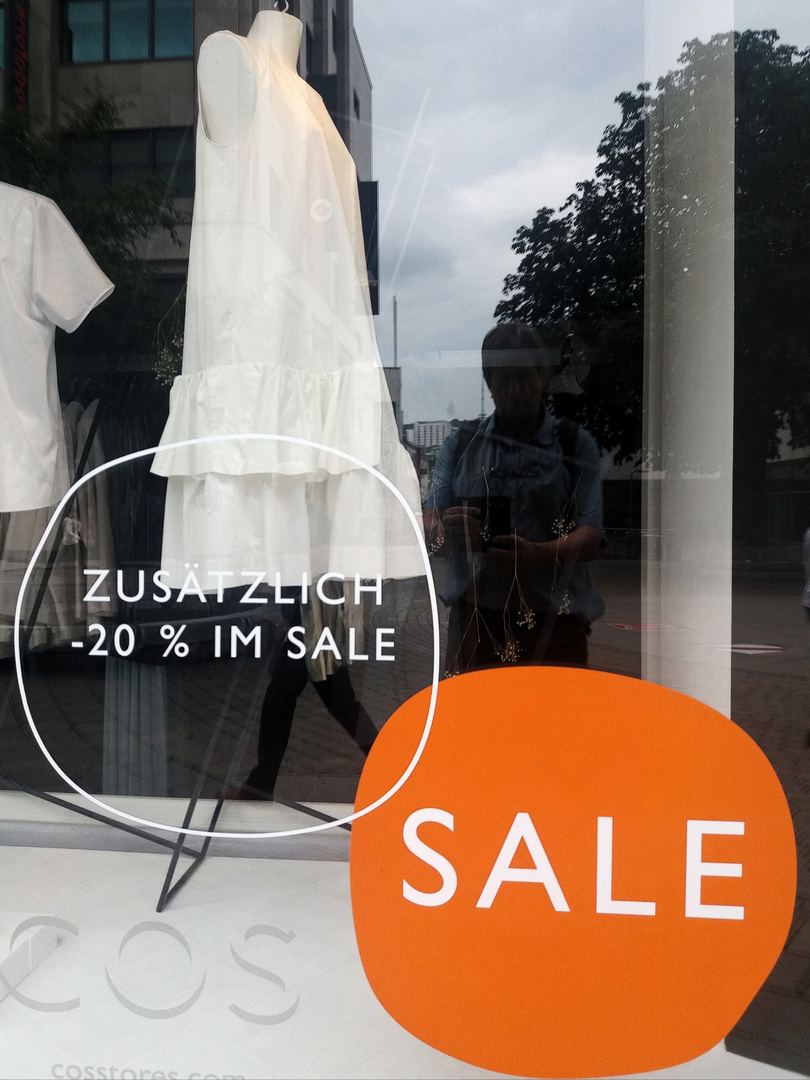 PP street SALE 20% Schaufenster J5-19col