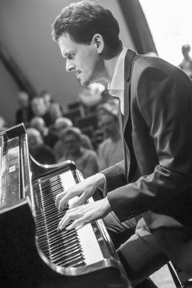 P_Piano Jazz Jazzmatinee cr6-A4944_v15_sw_stage_Akrisch_OK