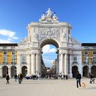 Praca do Comercio mit dem mächtigen und beeindruckenden Triumphbogen.