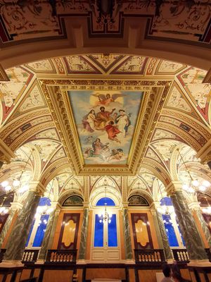 Prachtvolle blaue Stunde