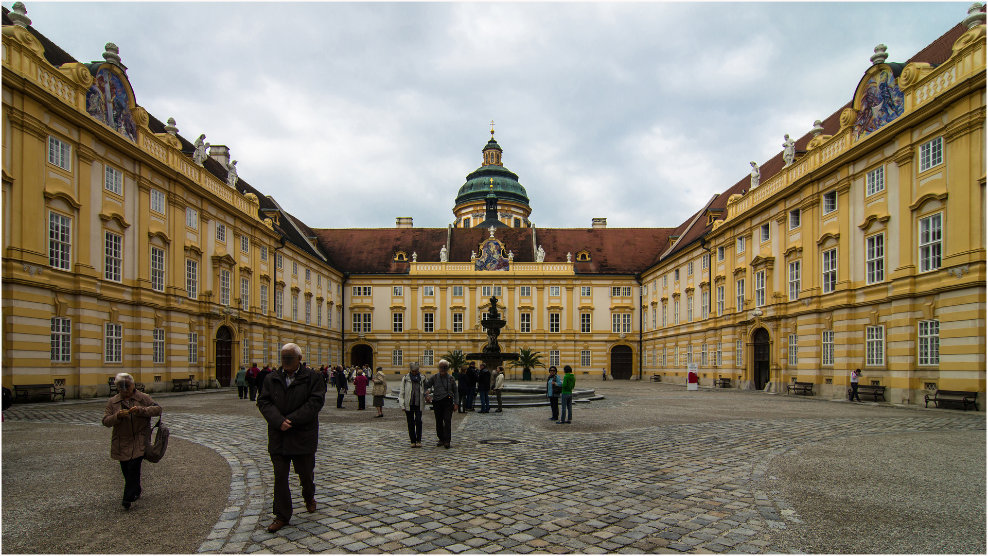 Prälatenhof Stift Melk