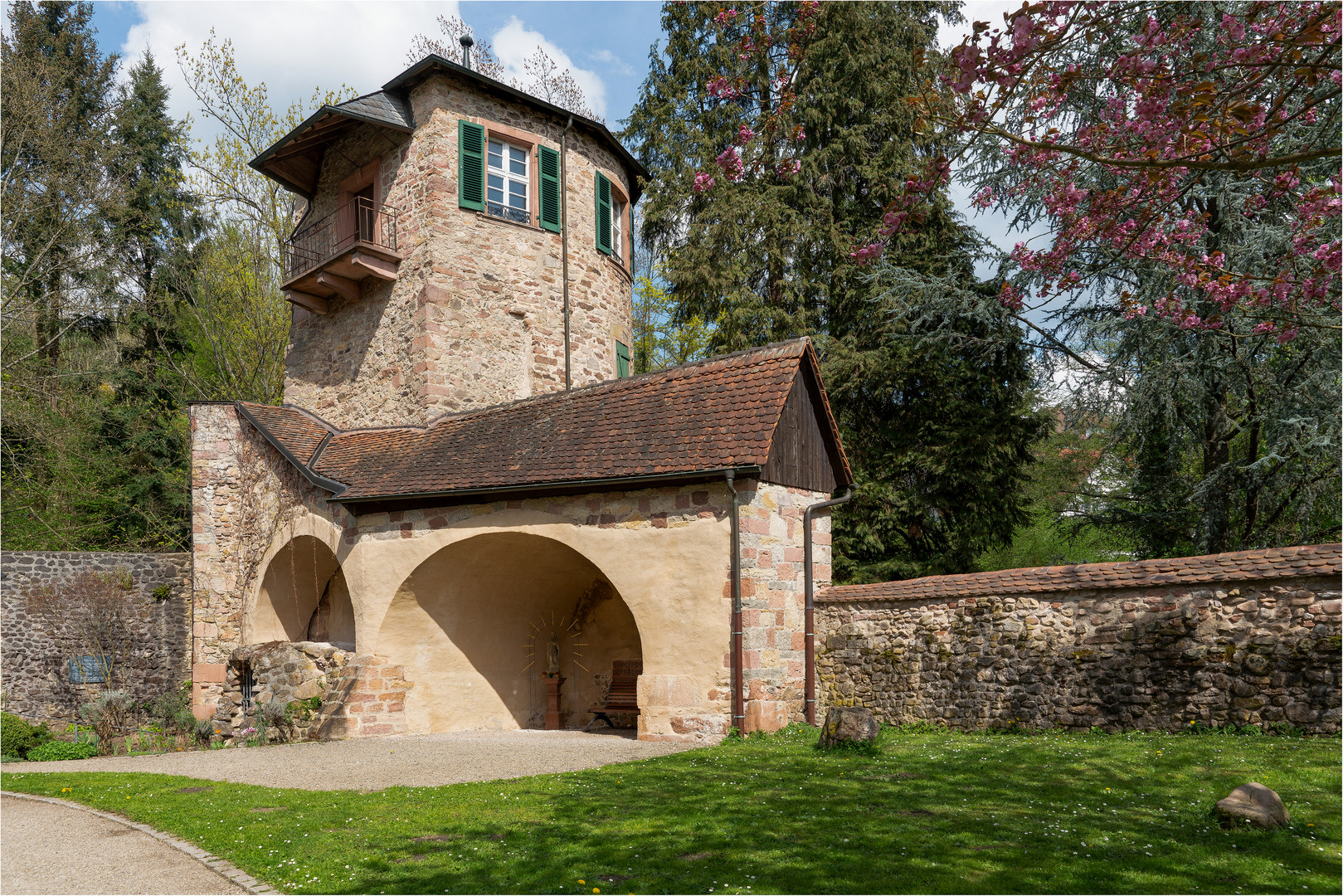 Prälatenturm im Klostergarten