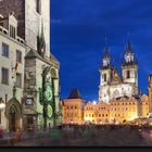 Prag - Altstädter Ring mit Teynkriche und Astronimische Uhr 