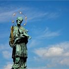 Prag - Ansichten einer Stadt / Karlsbrücke - Statue