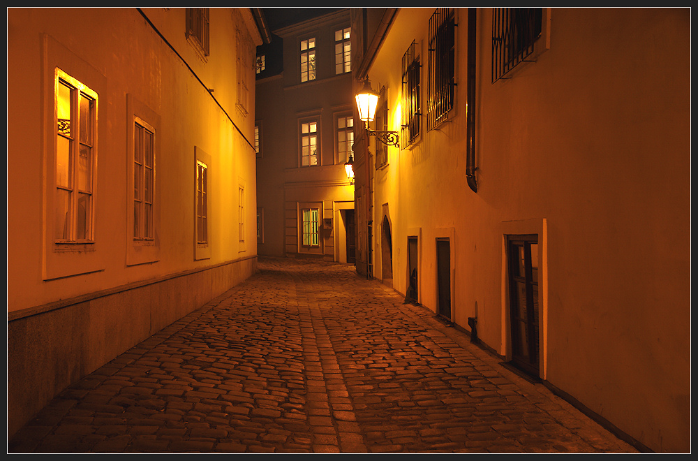 prag bei nacht (2) ...