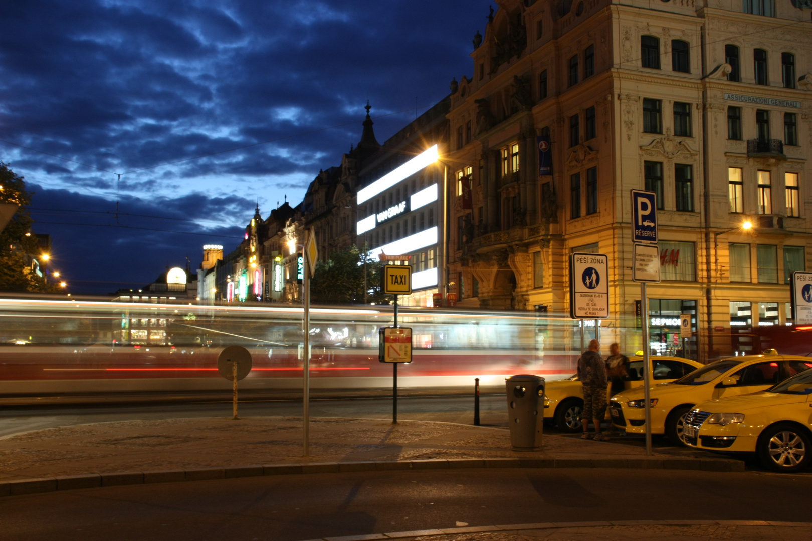 Prag bei Nacht 2013