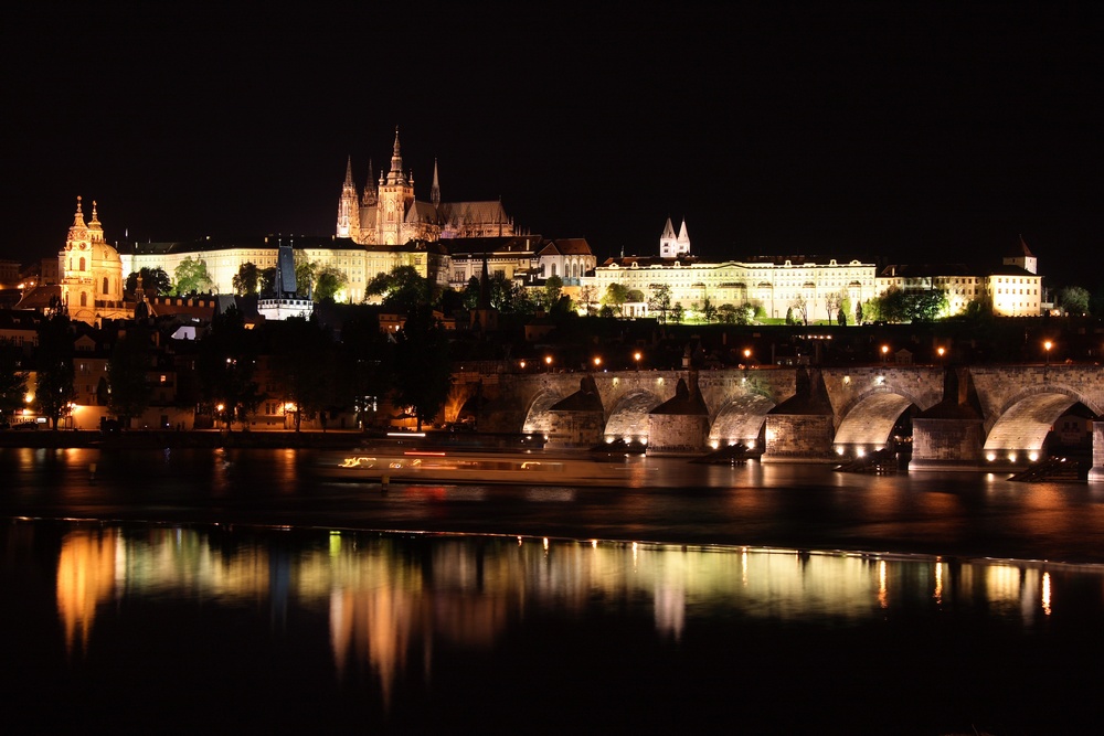 Prag bei Nacht