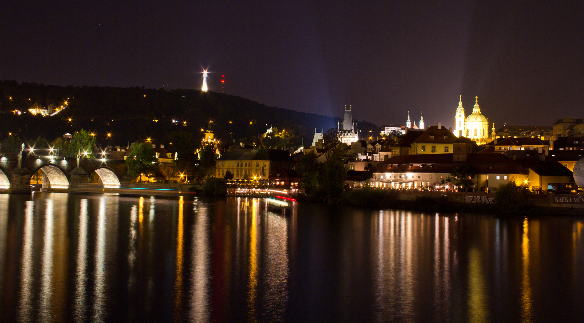 Prag bei Nacht