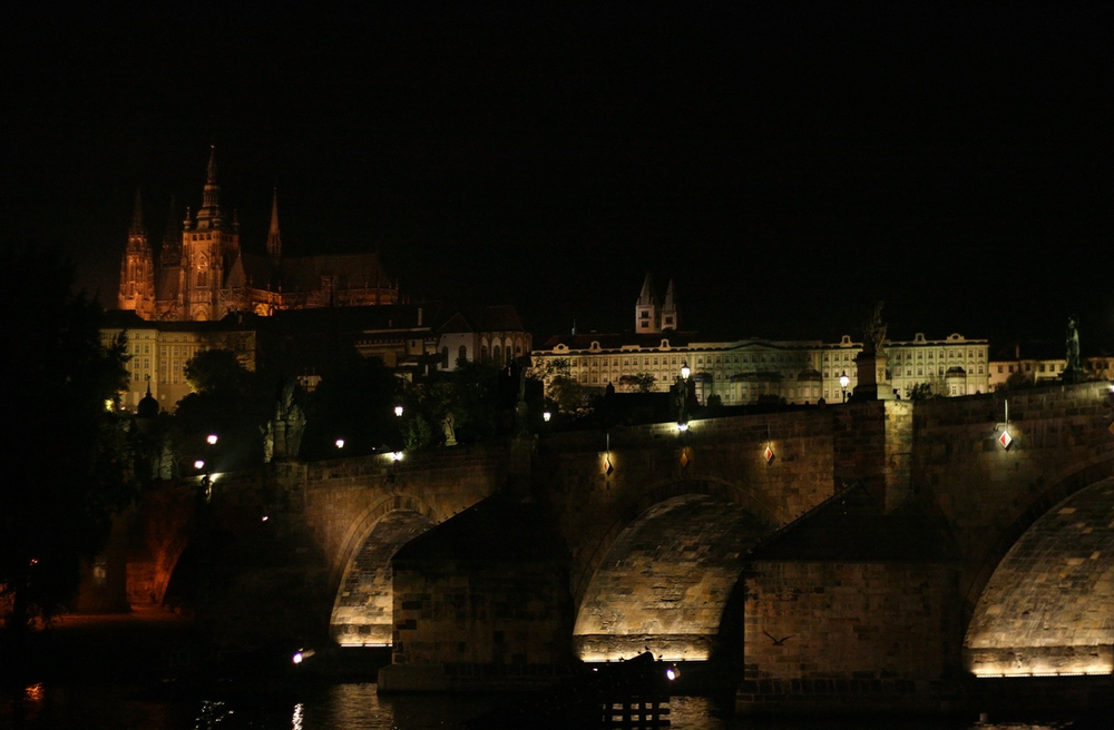 Prag bei Nacht