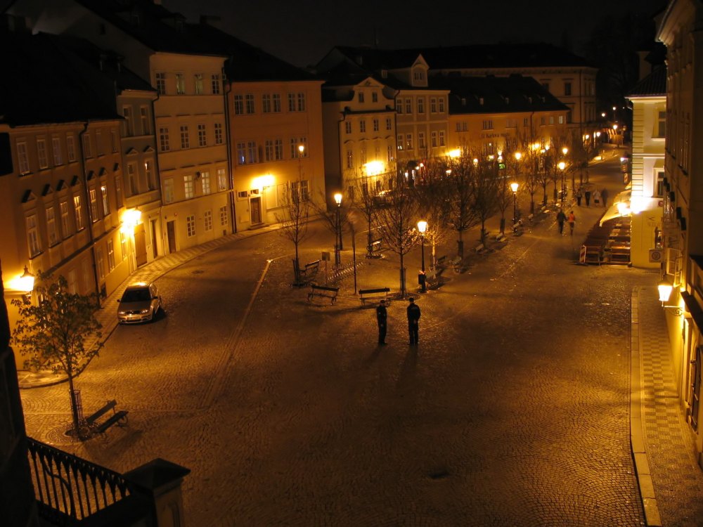 Prag bei Nacht