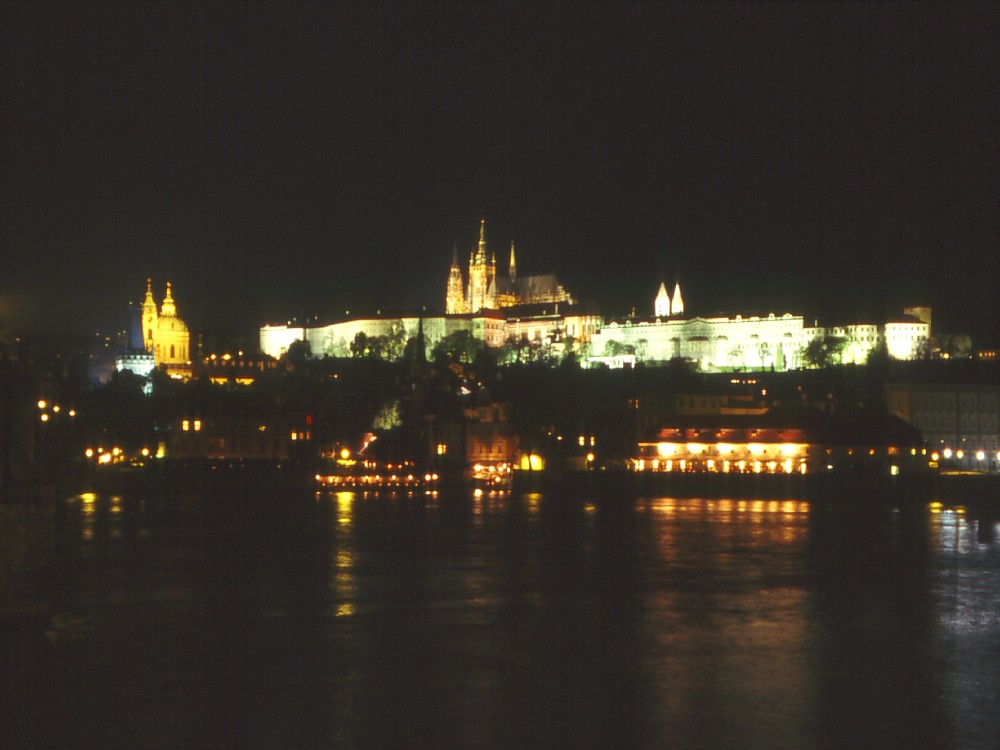 Prag bei Nacht