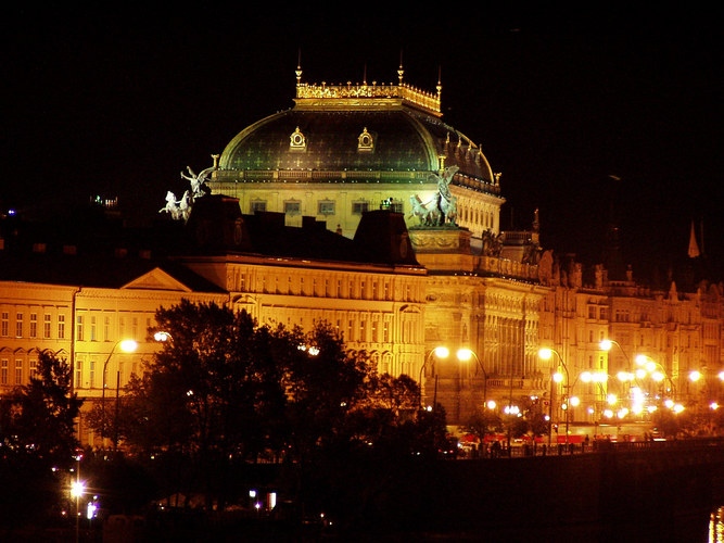 Prag bei Nacht