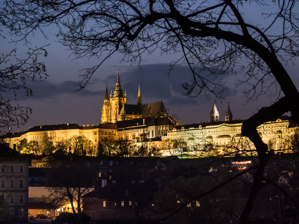 Prag bei Nacht