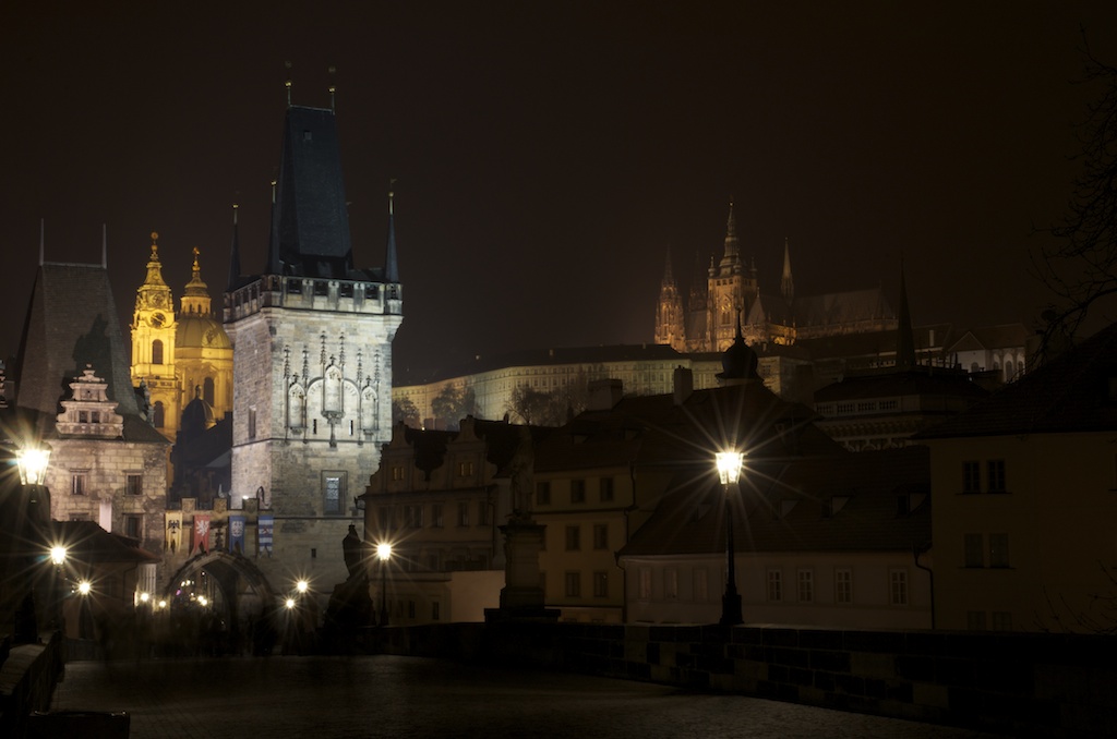 Prag bei Nacht III