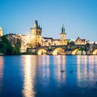 Prag bei Nacht / Karlsbrücke