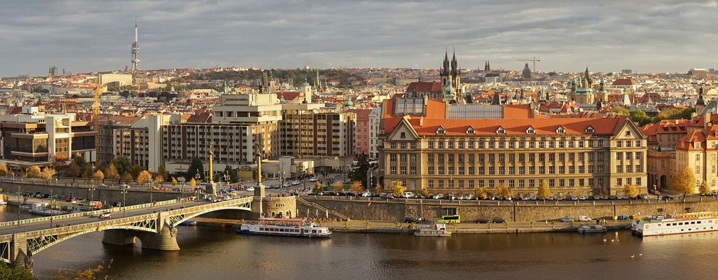 Prag ... Blick auf die Innenstadt