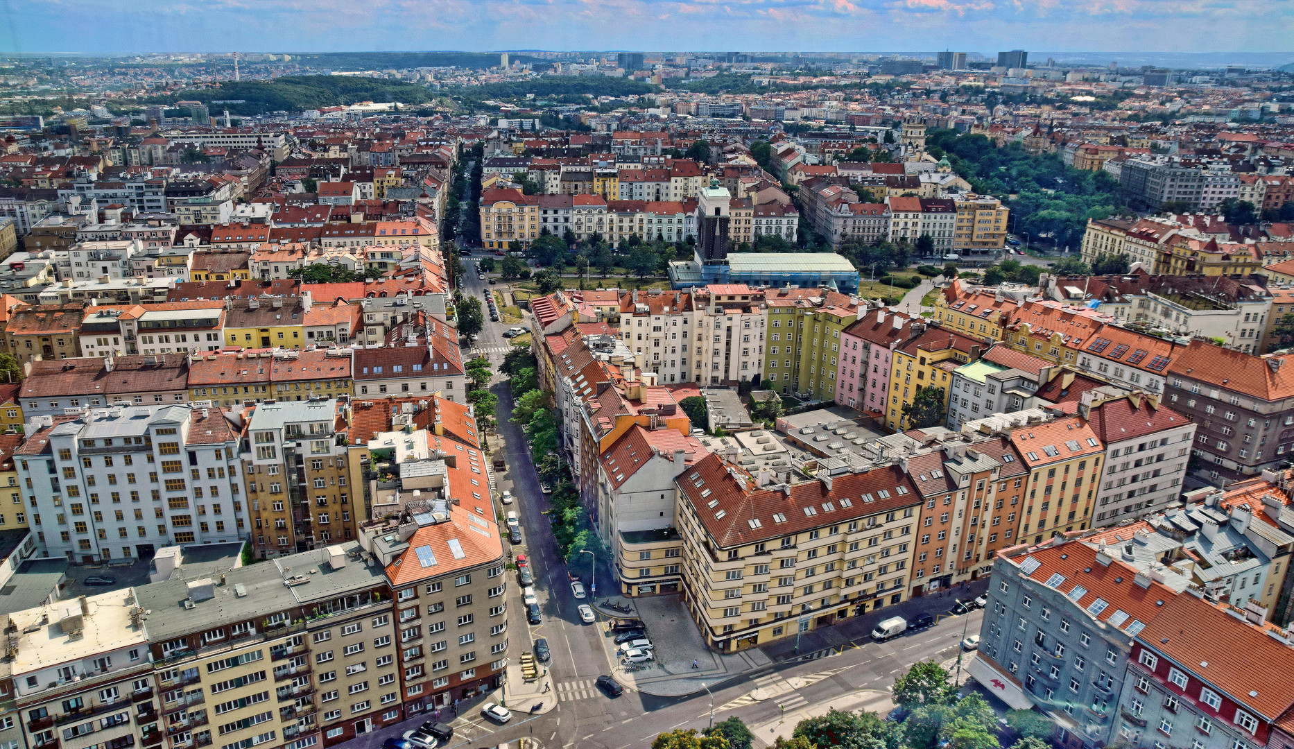 PRAG   - Blick vom Zizkov Televison Tower -