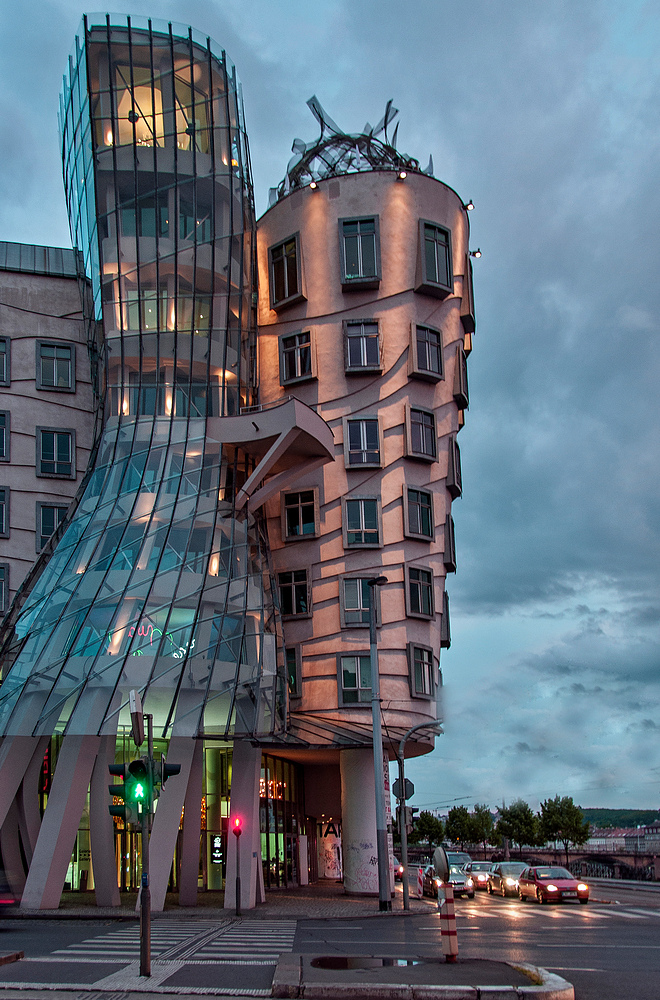 Prag - das "Tanzende Haus" aus einer anderen Perspektive.....
