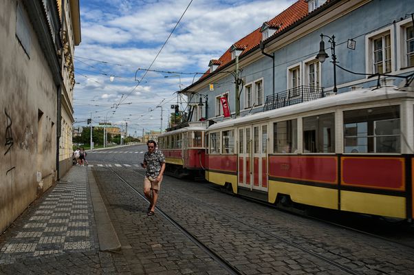 Prag die Bahn kommt