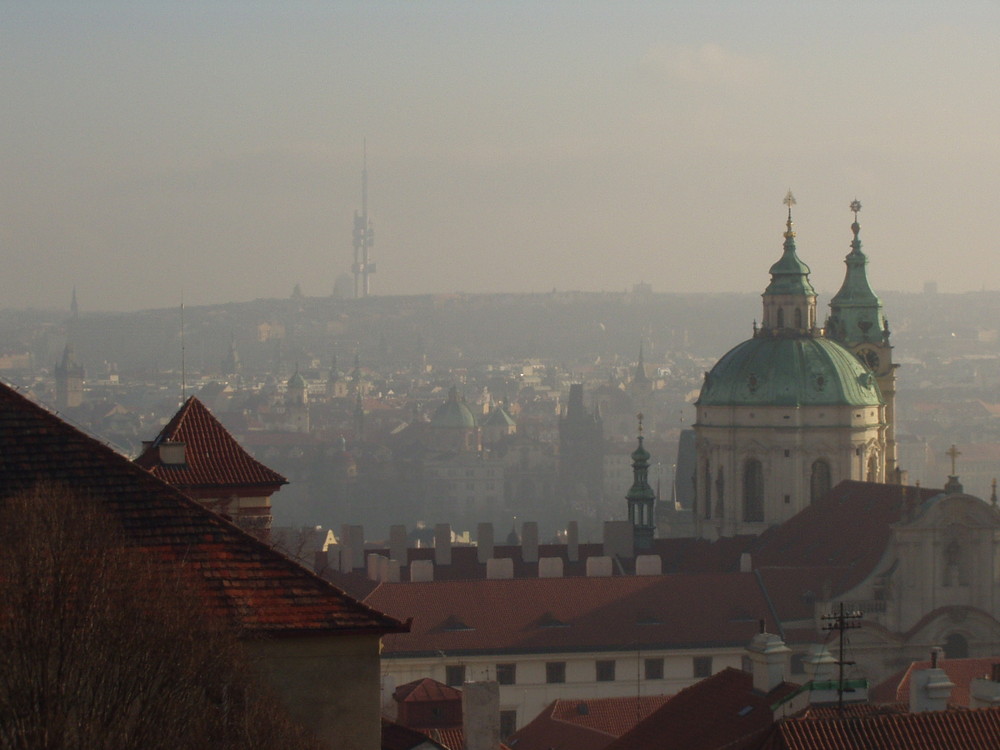 prag im Nebel