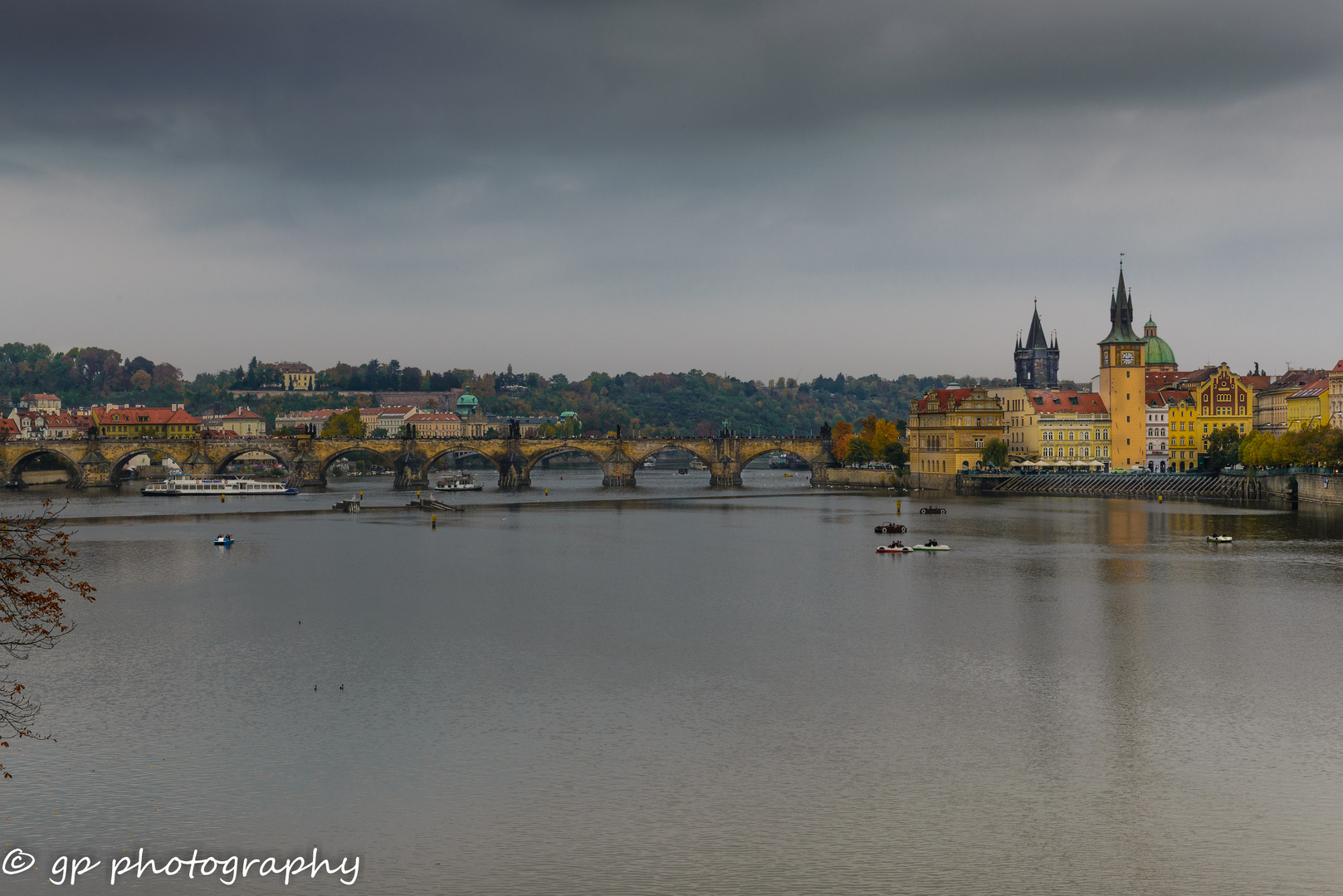 Prag im Regen