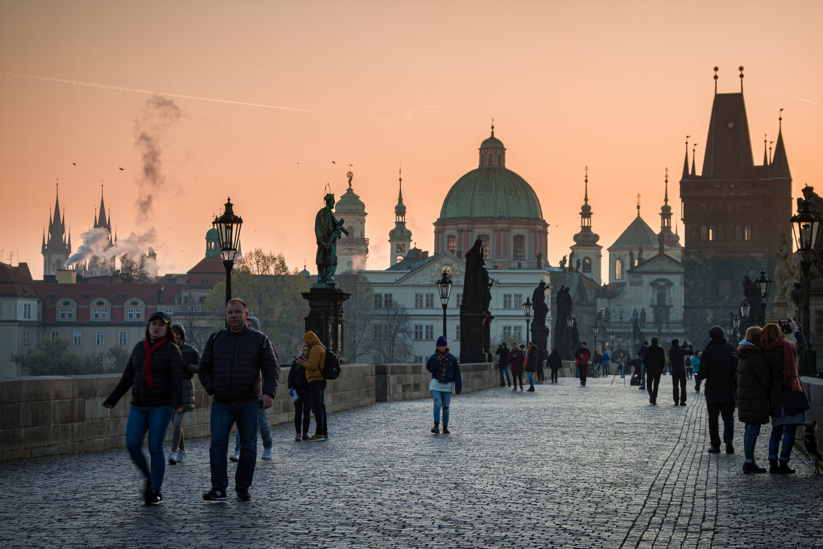 Prag - Karlsbrücke am Morgen