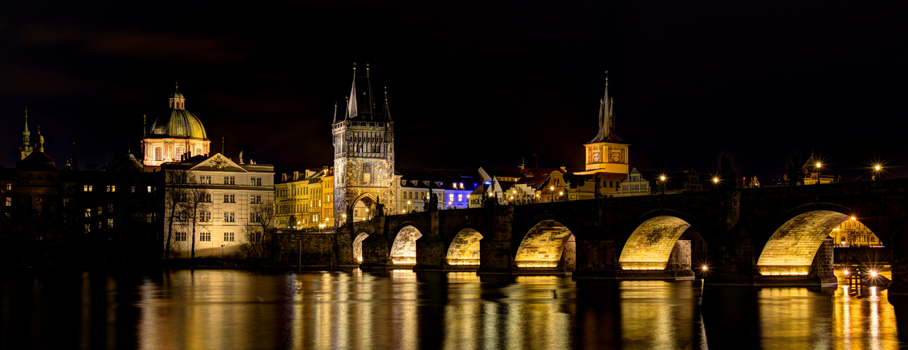 Prag - Karlsbrücke bei Nacht 03/2016