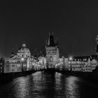 Prag Karlsbrücke bei Nacht