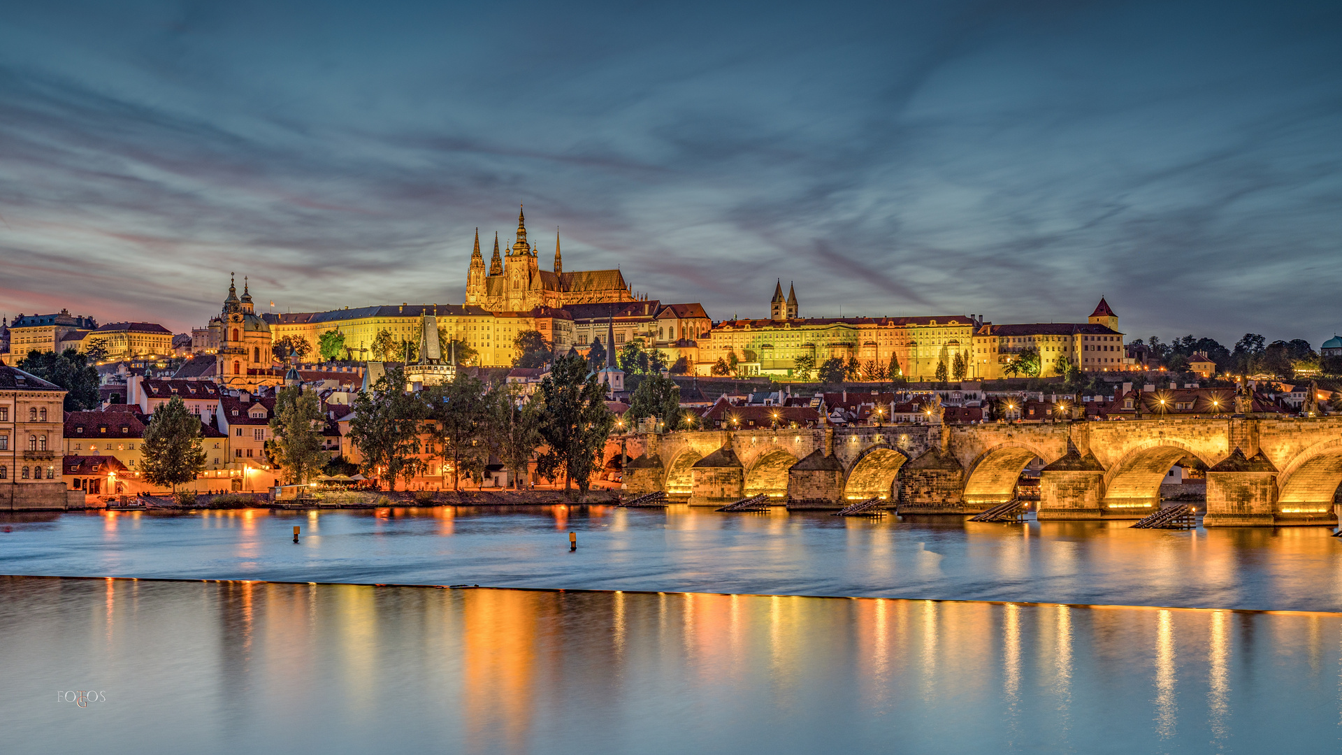 Prag - Karlsbrücke und Hradschin