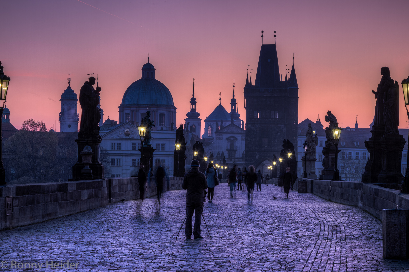 Prag - Morgens auf der Karlsbrücke