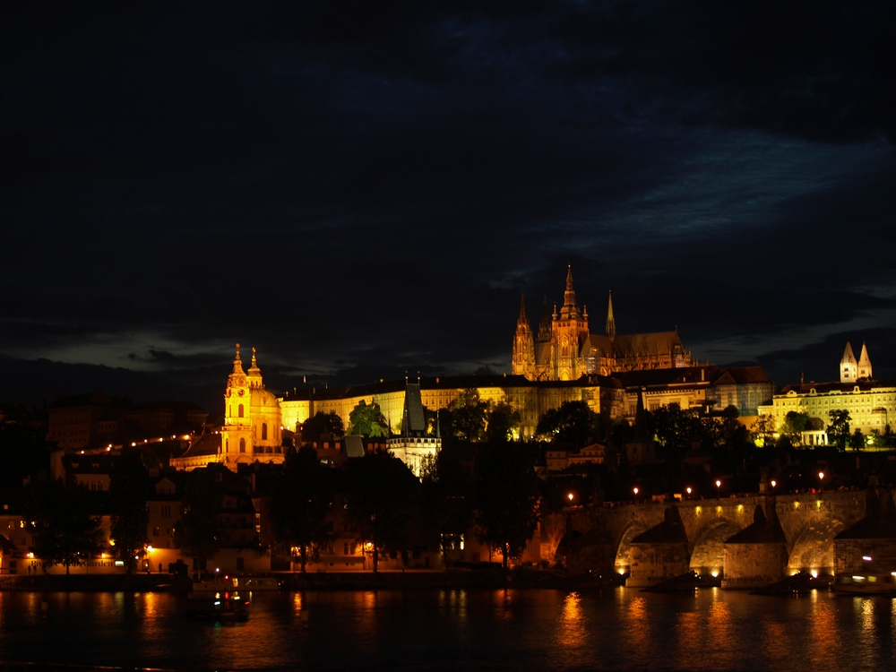 Prag @ night