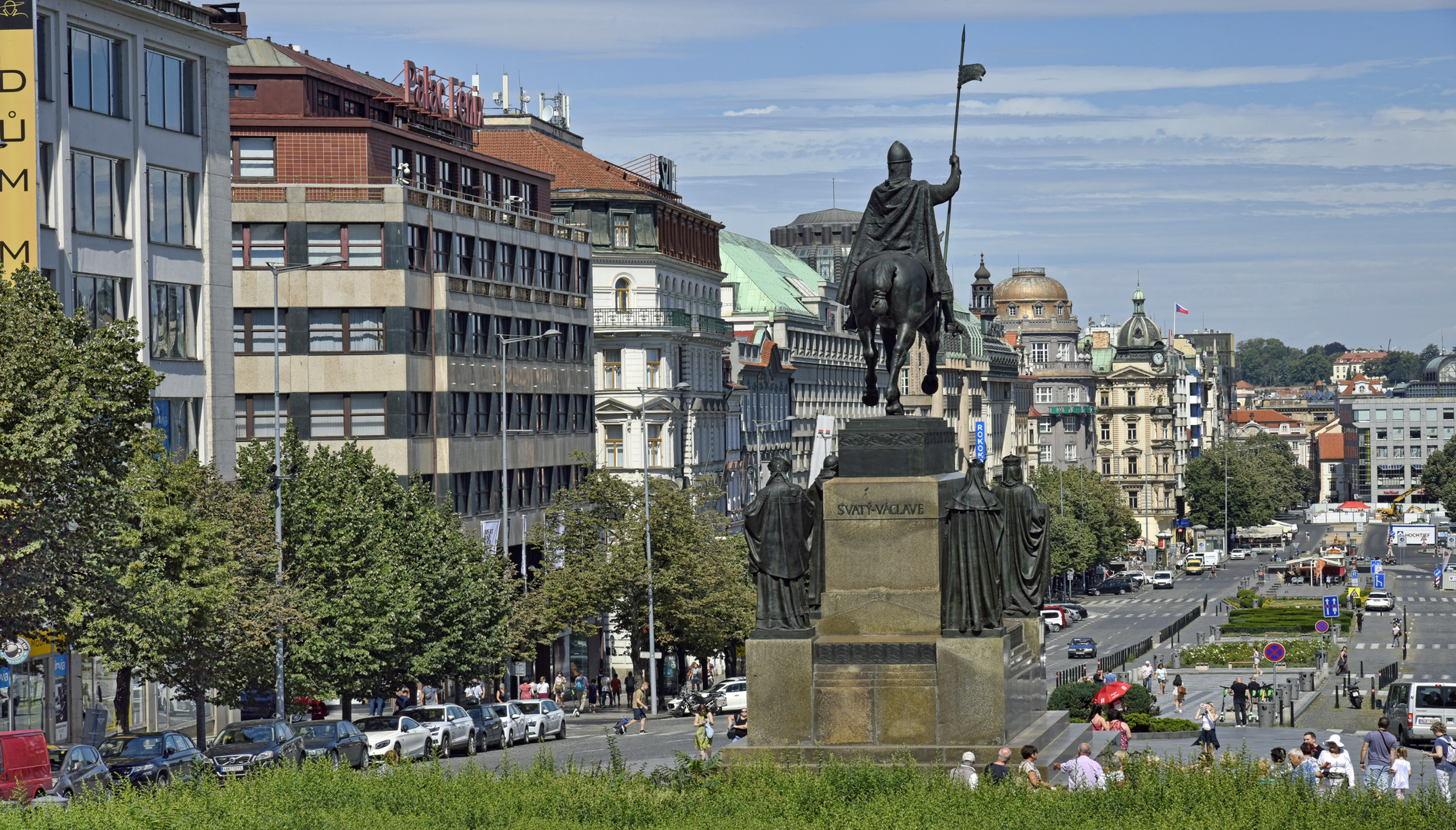 PRAG   - St.-Wenzels-Denkmal -