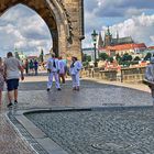 PRAG   - Stadtrundfahrt mit Bootsfahrt -