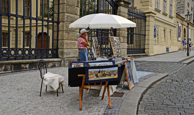 Prag   - Straßenkünstlerin